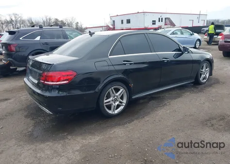 2014 Mercedes-Benz E 350 z USA, uszkodzony, nr VIN WDDHF5KB1EA889167